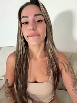 Alisa-Marie online show from October 4, 2025, 8:34 am