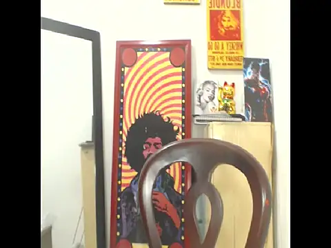 Snapshot of MikeRiverx chatting on September 28, 2025, 11:32 pm MikeRiverx online show from September 28, 2025, 11:32 pm