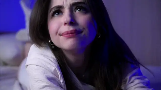 EstherMitchel online show from March 13, 2025, 4:16 am