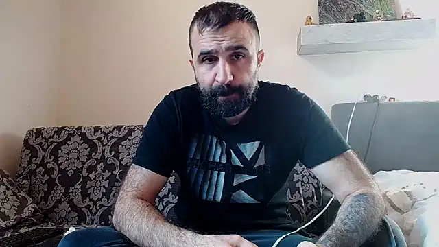 Snapshot of ivat80 chatting on March 7, 2026, 6:32 am ivat80 online show from March 7, 2026, 6:32 am