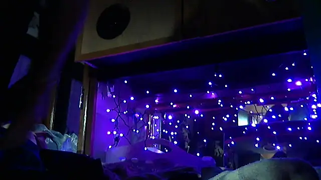 jessicalove99 online show from April 9, 2026, 8:31 am