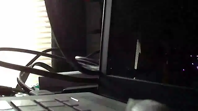 jessicalove99 online show from April 13, 2026, 4:34 pm