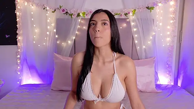 Julie Bennet online show from March 18, 2026, 4:37 am