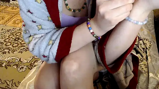  Kitti  online show from March 10, 2025, 9:18 pm