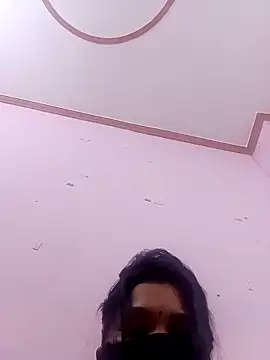 Beauty-khan online show from March 8, 2025, 11:18 pm