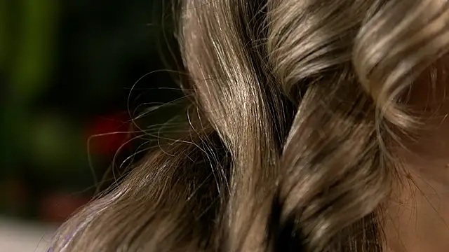 KellyMathews online show from April 10, 2026, 1:55 am