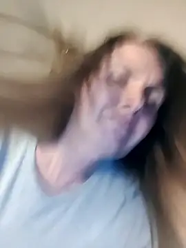 Evelina cute online show from April 8, 2026, 6:08 pm