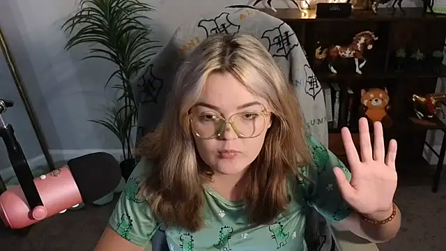 rodeobrii online show from November 19, 2025, 12:21 am