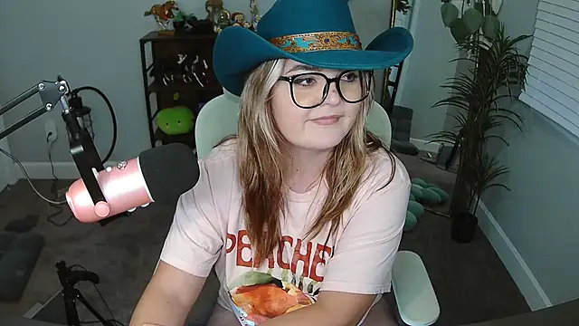 Snapshot of rodeobrii chatting on May 18, 2026, 4:07 am rodeobrii online show from May 18, 2026, 4:07 am