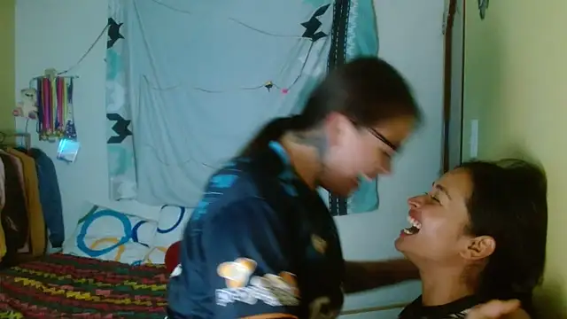 clayre and jill online show from December 22, 2025, 5:48 am