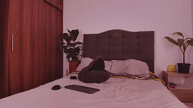 2gays 1Str8 online show from March 6, 2026, 1:13 am