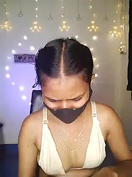 Jenny-Lucifer online show from February 7, 2025, 5:51 pm