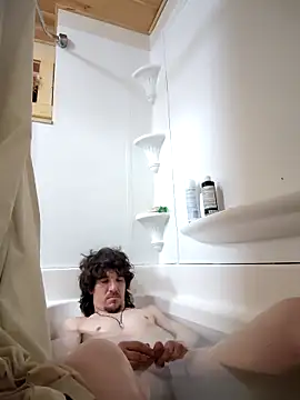 Snapshot of Lilsmokeshow017 chatting on December 1, 2025, 6:40 am Lilsmokeshow017 online show from December 1, 2025, 6:40 am