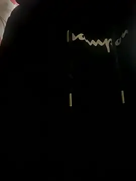 Snapshot of Lilsmokeshow017 chatting on January 11, 2026, 4:23 pm Lilsmokeshow017 online show from January 11, 2026, 4:23 pm