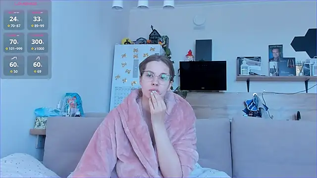 Snapshot of Girl_alone_home chatting on April 13, 2026, 3:56 am Girl alone home online show from April 13, 2026, 3:56 am