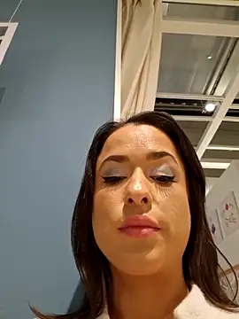 LydiaMaus96 online show from November 18, 2025, 2:54 pm