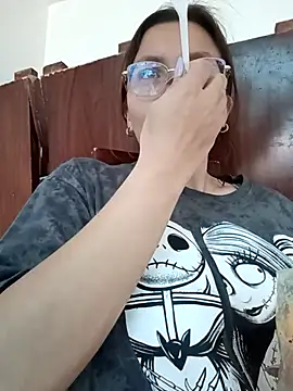 karlamorris  online show from March 22, 2025, 4:15 pm