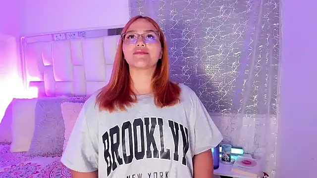 LeahxBarker online show from February 12, 2026, 1:55 am