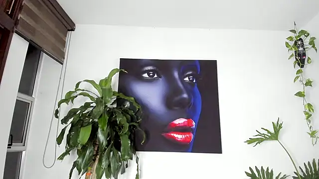 Snapshot of Andrea_Williams_ chatting on April 12, 2026, 3:44 am Andrea Williams online show from April 12, 2026, 3:44 am