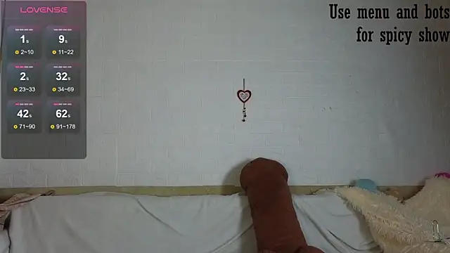 Evelina Mi4 online show from March 17, 2025, 10:28 pm