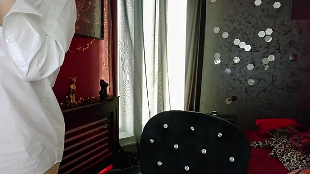 alissa4blonde online show from April 7, 2026, 5:08 am