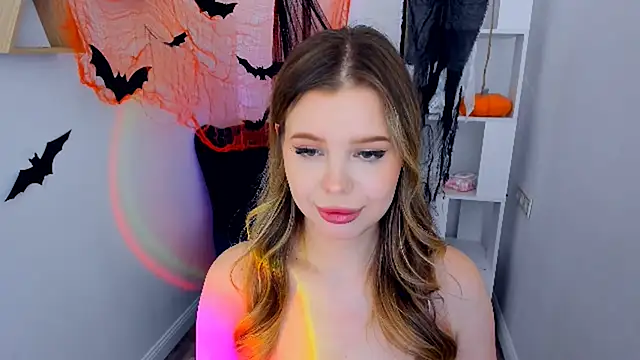 FollowLovee online show from October 19, 2025, 11:55 am
