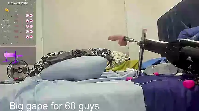 Snapshot of kenyka_bigass chatting on March 16, 2025, 1:17 am kenyka bigass online show from March 16, 2025, 1:17 am