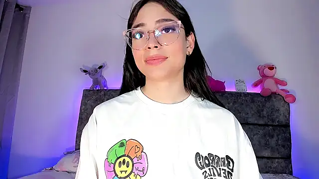 Snapshot of Valentina_Alba chatting on December 6, 2024, 12:23 am Valentina Alba online show from December 6, 2024, 12:23 am