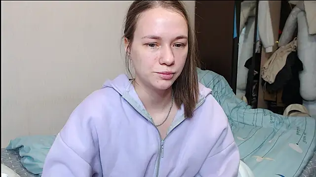 leila bambi  online show from February 19, 2025, 10:31 pm