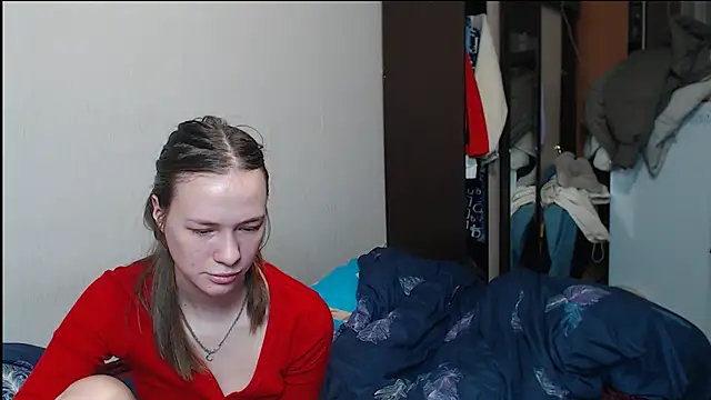 leila bambi  online show from March 10, 2025, 8:34 pm