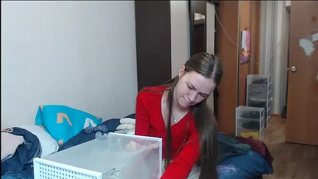 leila bambi  online show from March 13, 2025, 8:54 pm