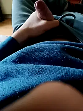 Snapshot of NudeYogaBoy chatting on February 5, 2025, 1:33 pm NudeYogaBoy online show from February 5, 2025, 1:33 pm