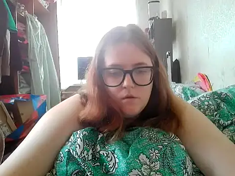 Snapshot of DesireMelissa chatting on June 25, 2026, 5:45 am DesireMelissa online show from June 25, 2026, 5:45 am