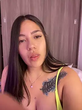Snapshot of Latina_vanessa chatting on January 11, 2025, 12:33 am Latina vanessa online show from January 11, 2025, 12:33 am