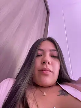 Snapshot of Latina_vanessa chatting on January 13, 2025, 12:41 am Latina vanessa online show from January 13, 2025, 12:41 am