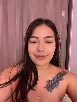 Snapshot of Latina_vanessa chatting on January 16, 2025, 12:55 am Latina vanessa online show from January 16, 2025, 12:55 am