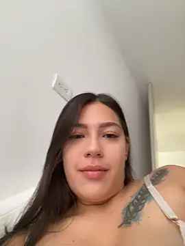 Snapshot of Latina_vanessa chatting on February 6, 2025, 12:26 pm Latina vanessa online show from February 6, 2025, 12:26 pm