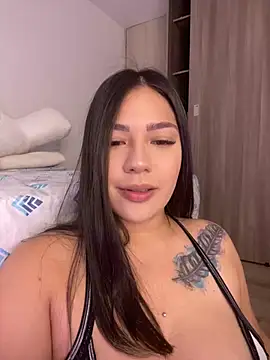 Snapshot of Latina_vanessa chatting on February 10, 2025, 10:09 pm Latina vanessa online show from February 10, 2025, 10:09 pm