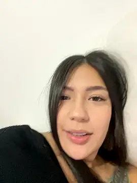 Snapshot of Latina_vanessa chatting on September 9, 2025, 2:22 am Latina vanessa online show from September 9, 2025, 2:22 am