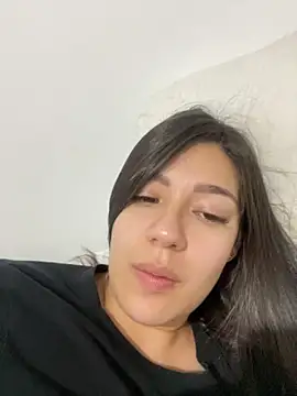 Snapshot of Latina_vanessa chatting on October 30, 2025, 4:25 am Latina vanessa online show from October 30, 2025, 4:25 am