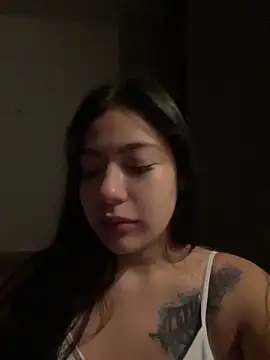 Latina vanessa online show from December 14, 2025, 9:25 am