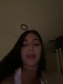 Latina vanessa online show from April 22, 2026, 1:52 am