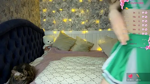 ChloeMillerMeow online show from February 25, 2025, 7:47 pm