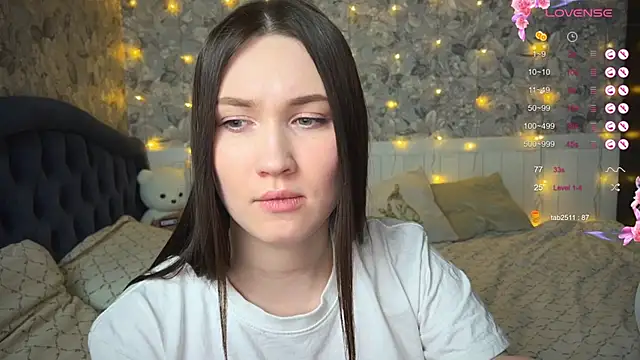 ChloeMillerMeow online show from February 28, 2025, 8:28 pm