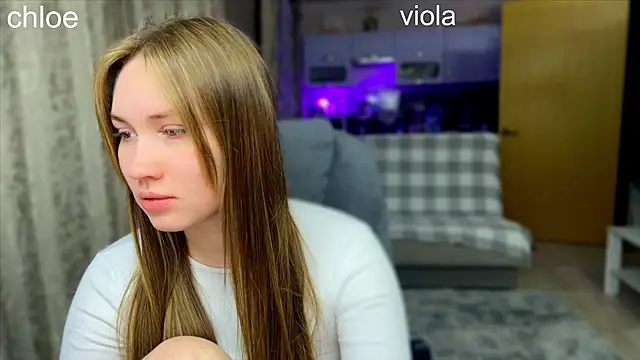 ChloeMillerMeow online show from October 17, 2025, 7:05 pm