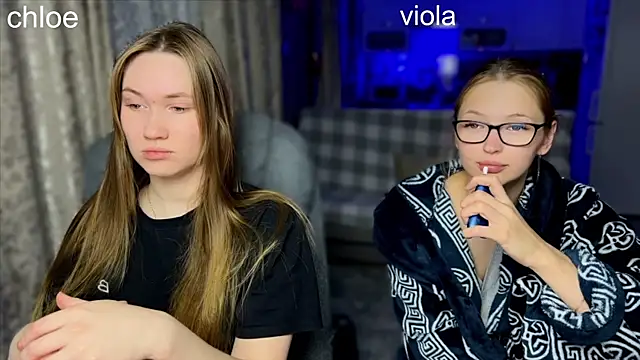 ChloeMillerMeow online show from November 7, 2025, 7:58 pm