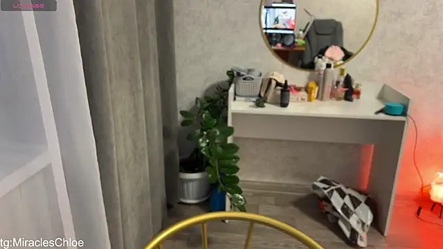 ChloeMillerMeow online show from April 14, 2026, 3:51 pm