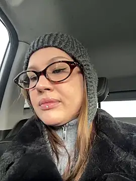 RinaCat online show from November 14, 2025, 5:39 am