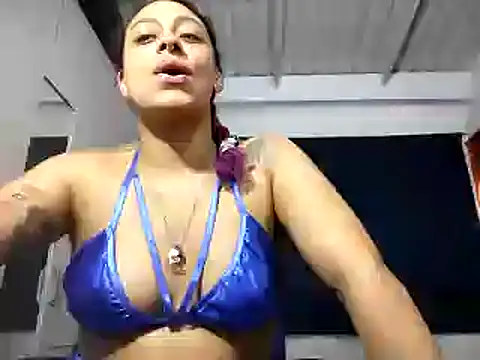Cata Blue   online show from January 1, 2025, 8:58 pm
