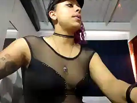 Cata Blue   online show from January 2, 2025, 9:39 pm